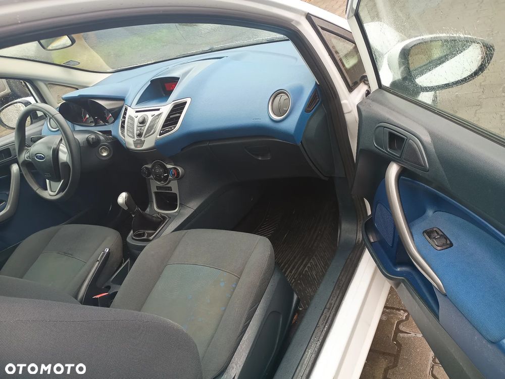 Ford Fiesta 1.3 - 12