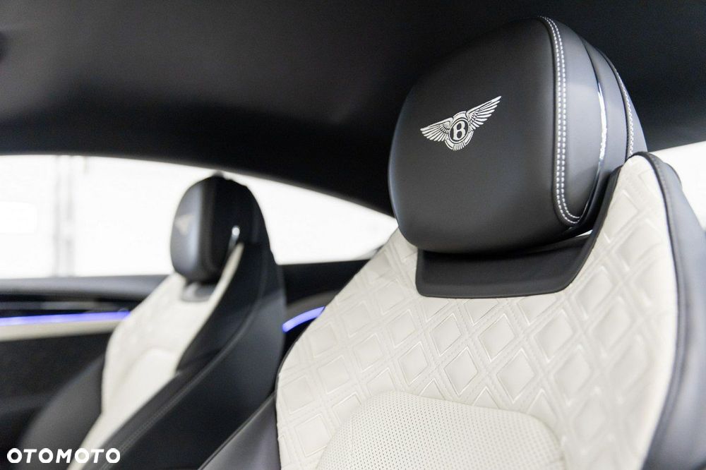 Bentley Continental GT Standard - 31