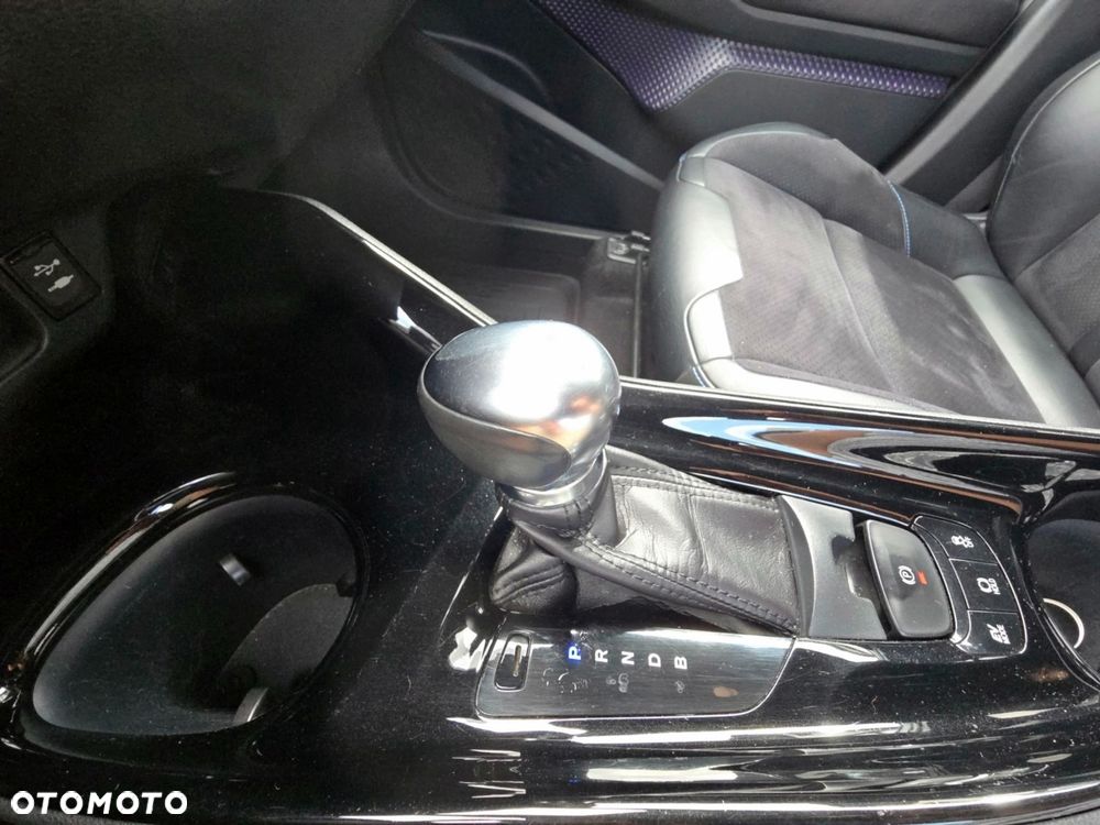 Toyota C-HR - 13