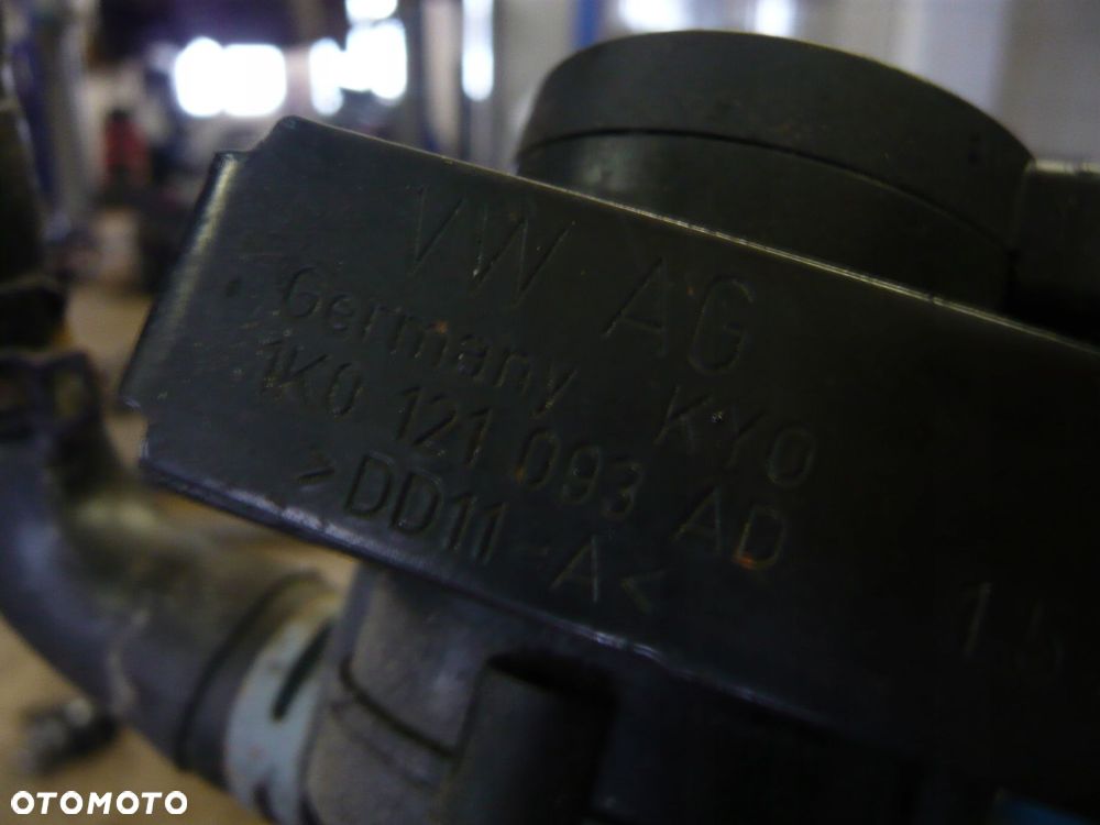 dodatkowa pompa wody 1k0121093ad volkswagen touran - 2