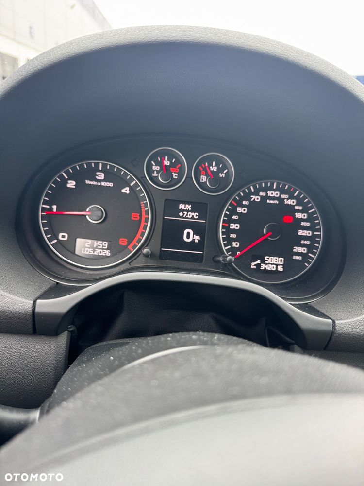 Audi A3 Sportback 1.6 TDI DPF Ambition - 14