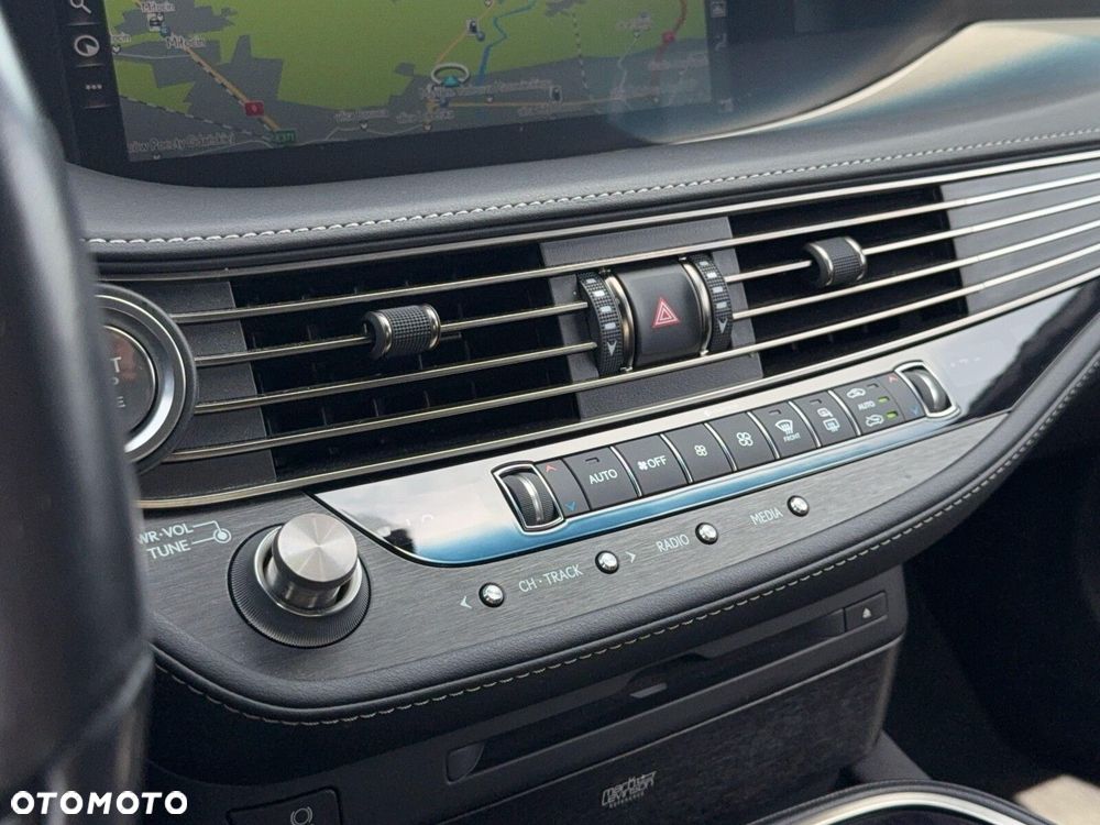 Lexus LS - 25