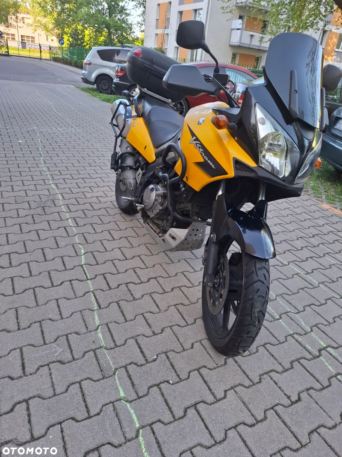 Suzuki DL - 1