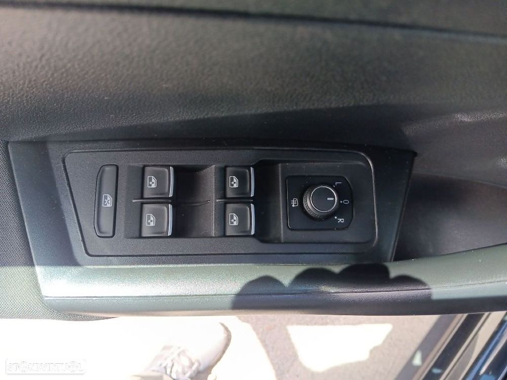 VW T-Roc 1.6 TDI Style - 12