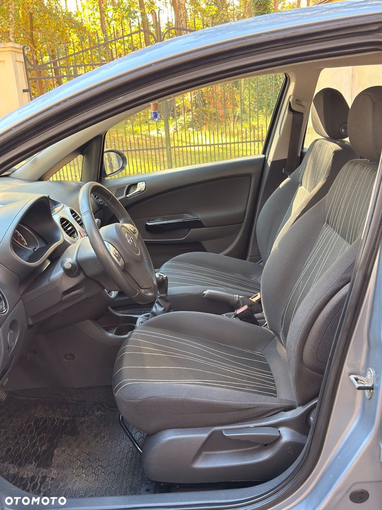 Opel Corsa 1.2 16V Enjoy - 10