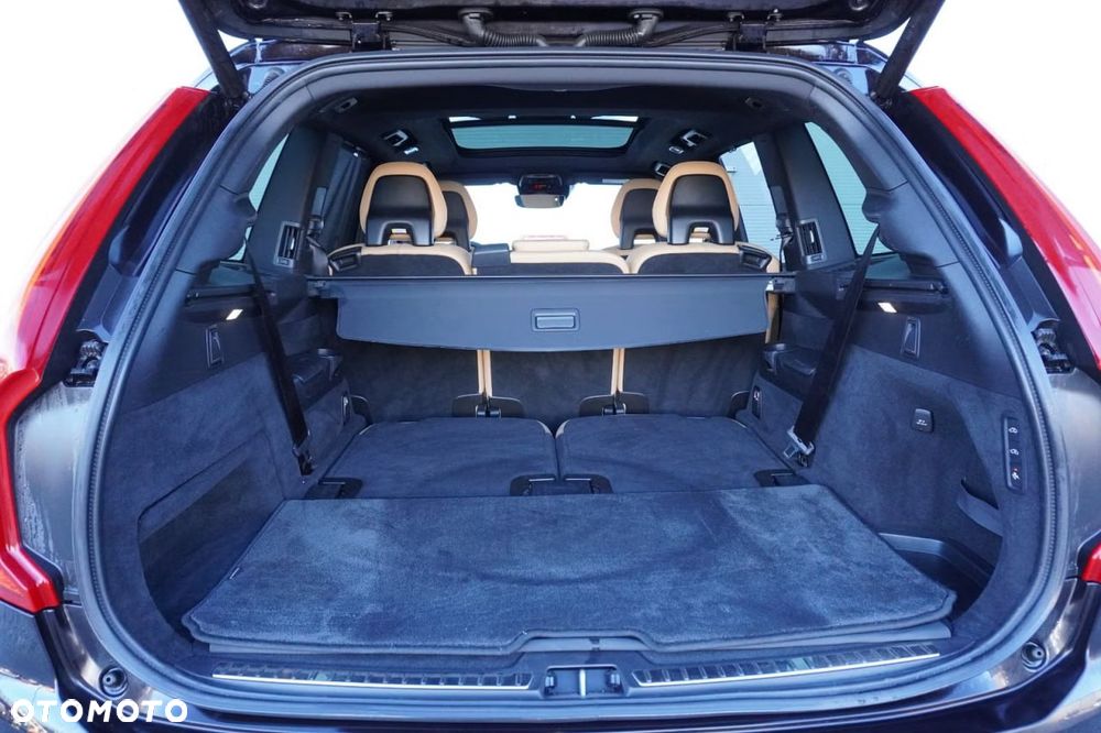 Volvo XC 90 T8 AWD Twin Engine Geartronic Inscription - 8
