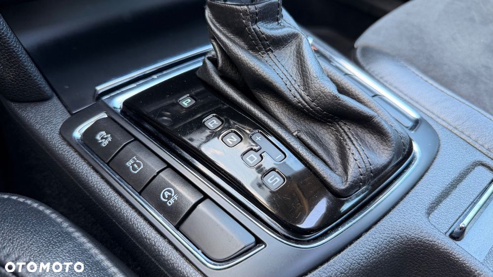 Skoda Superb 2.0 TDI DSG Exclusive - 38