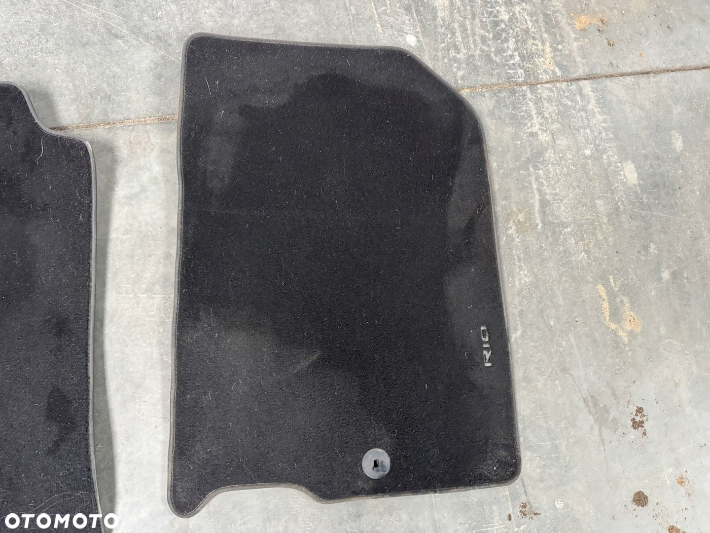 KIA RIO IV HB DYWANIKI WELUROWE KOMPLET - 3