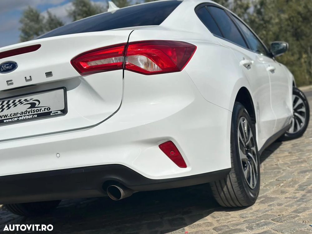 Ford Focus 1.0 EcoBoost MHEV Titanium X - 15