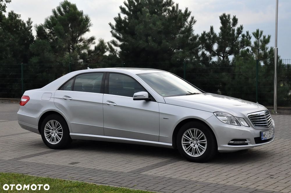 Mercedes-Benz Klasa E 250 CGI BlueEFFICIENCY 7G-TRONIC Elegance - 10