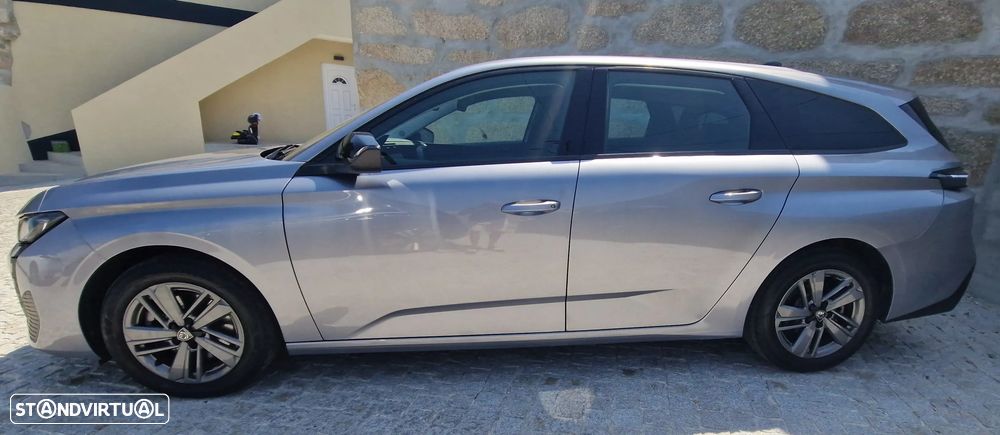 Peugeot 308 1.2 Hybrid Style e-DCS6 - 8