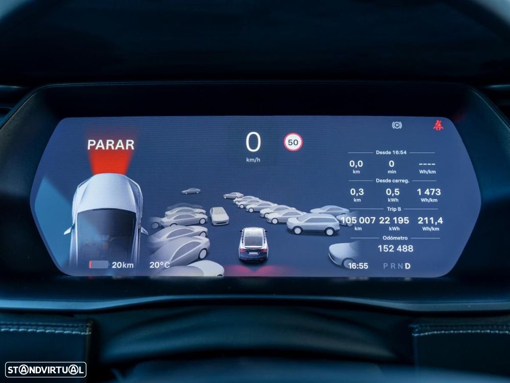 Tesla Model X - 38