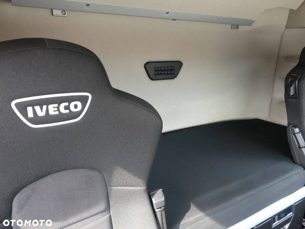 Iveco S WAY 460 / EURO 6 / NISKI PRZEBIEG / STANDARD / - 34