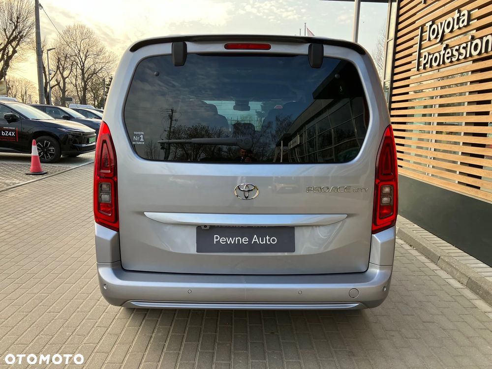 Toyota Proace City Verso Long 1.5 D-4D Family - 6