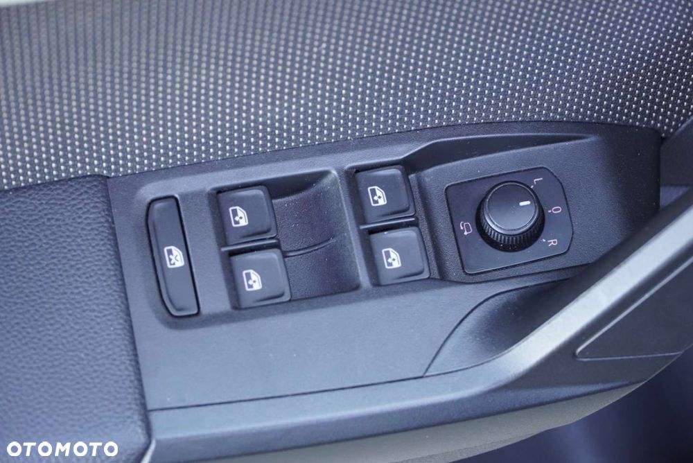 Seat Arona 1.0 TSI GPF Xcellence S&S DSG - 25