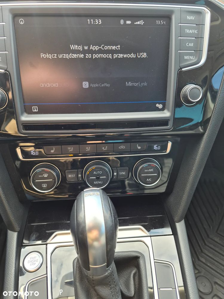 Volkswagen Passat 2.0 TDI (BlueMotion Technology) DSG Highline - 24