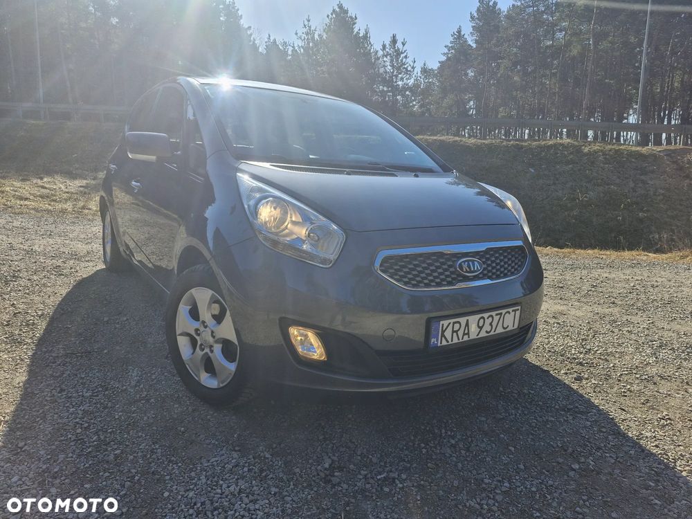 Kia Venga 1.6 CVVT Black Collection - 10