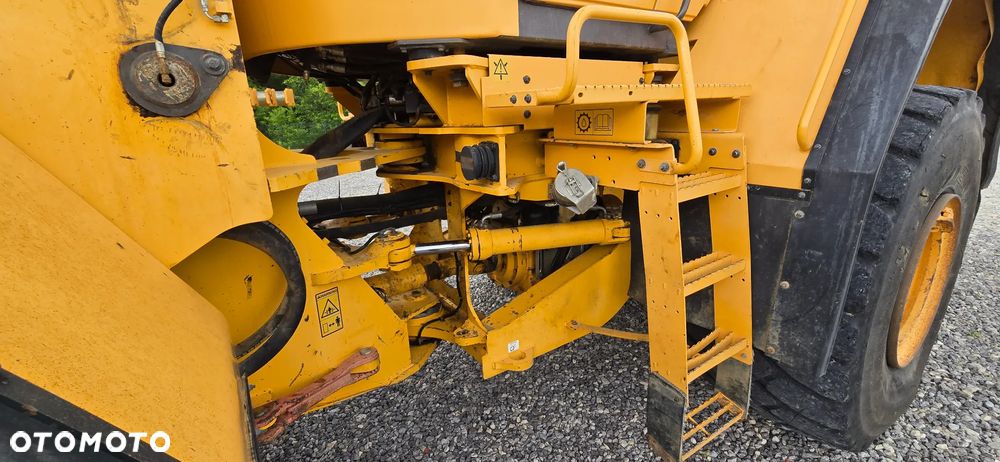 Volvo L150F - 7