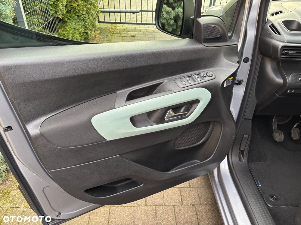 Citroën Berlingo M BlueHDi 130 SHINE - 28