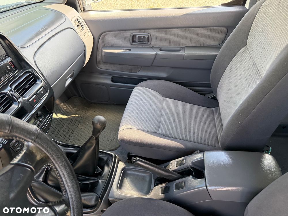 Nissan Pickup 2.5 TDi Comfort - 21