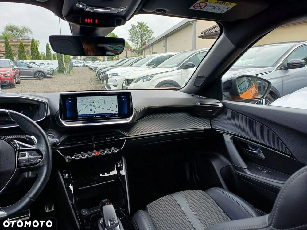 Peugeot 2008 PureTech 130 EAT8 GT Pack - 24
