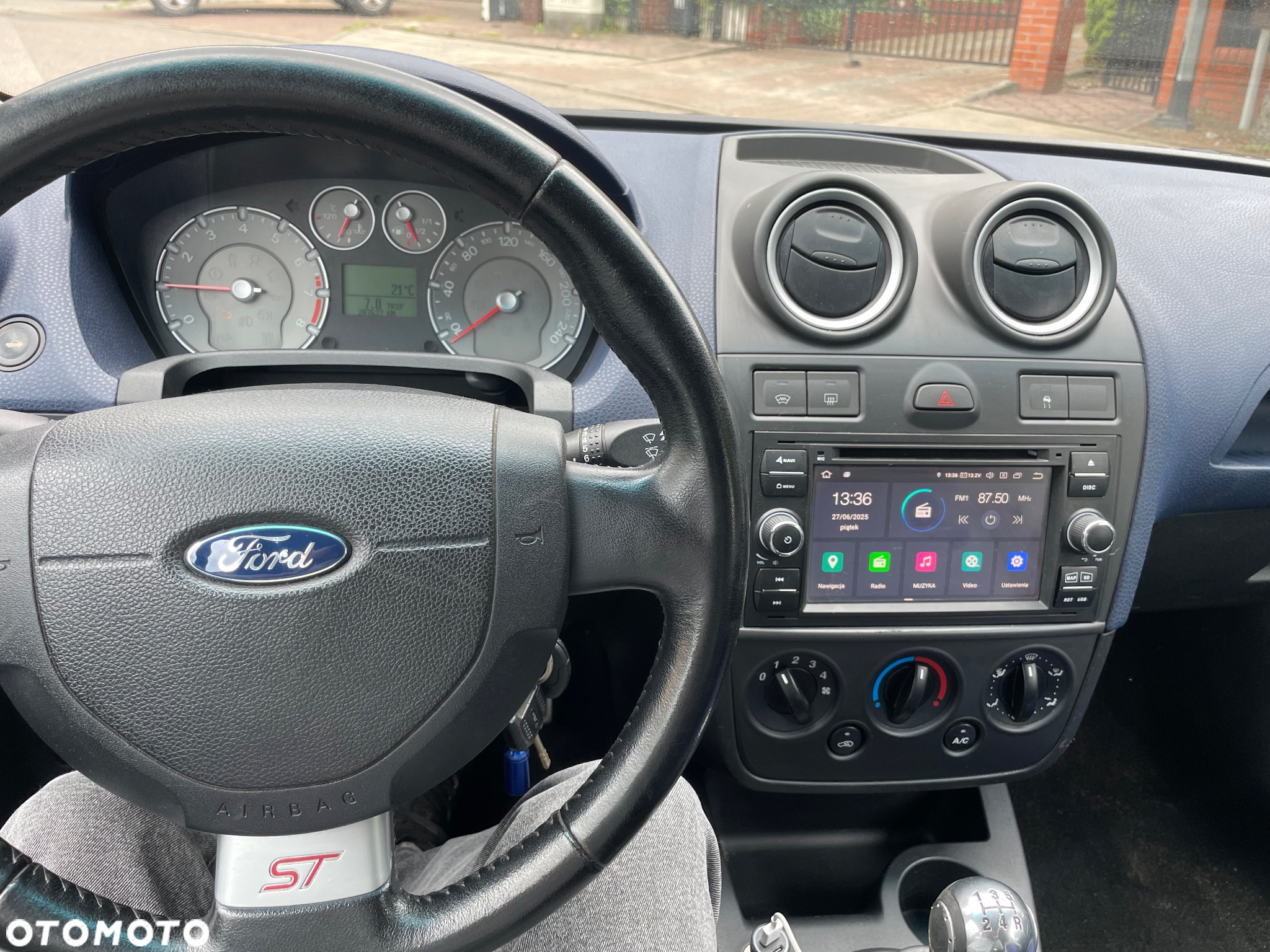 Ford Fiesta 2.0 ST - 11