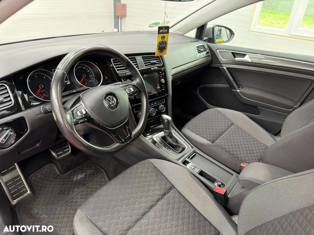 Volkswagen Golf 1.6 TDI SCR DSG Join - 11