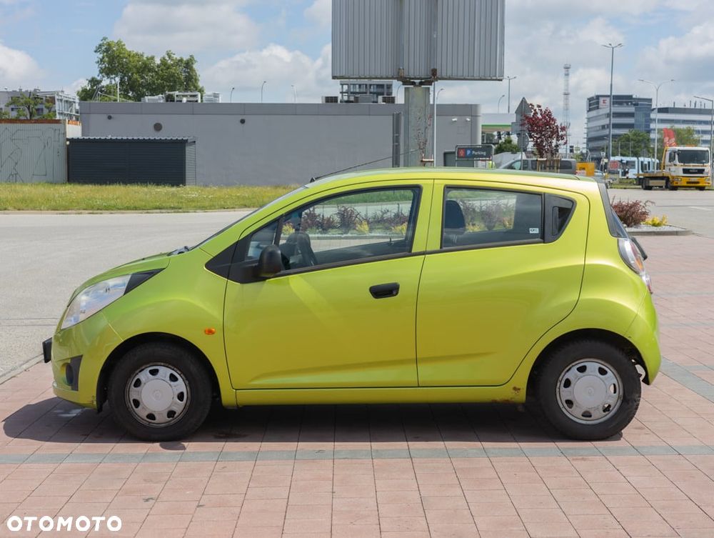 Chevrolet Spark 1.0 Base - 5
