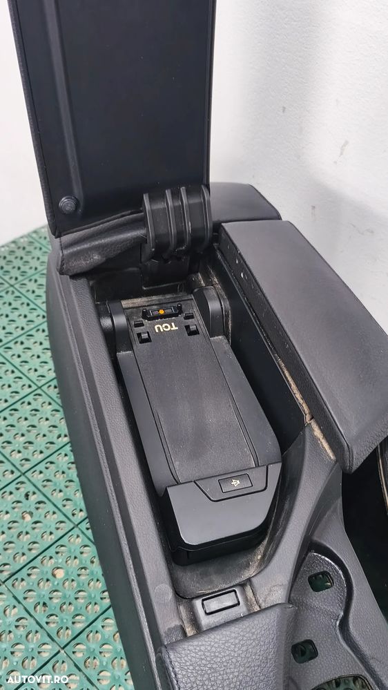 Cotiera BMW E60 /61 pentru navigatie CCC Mask - 3