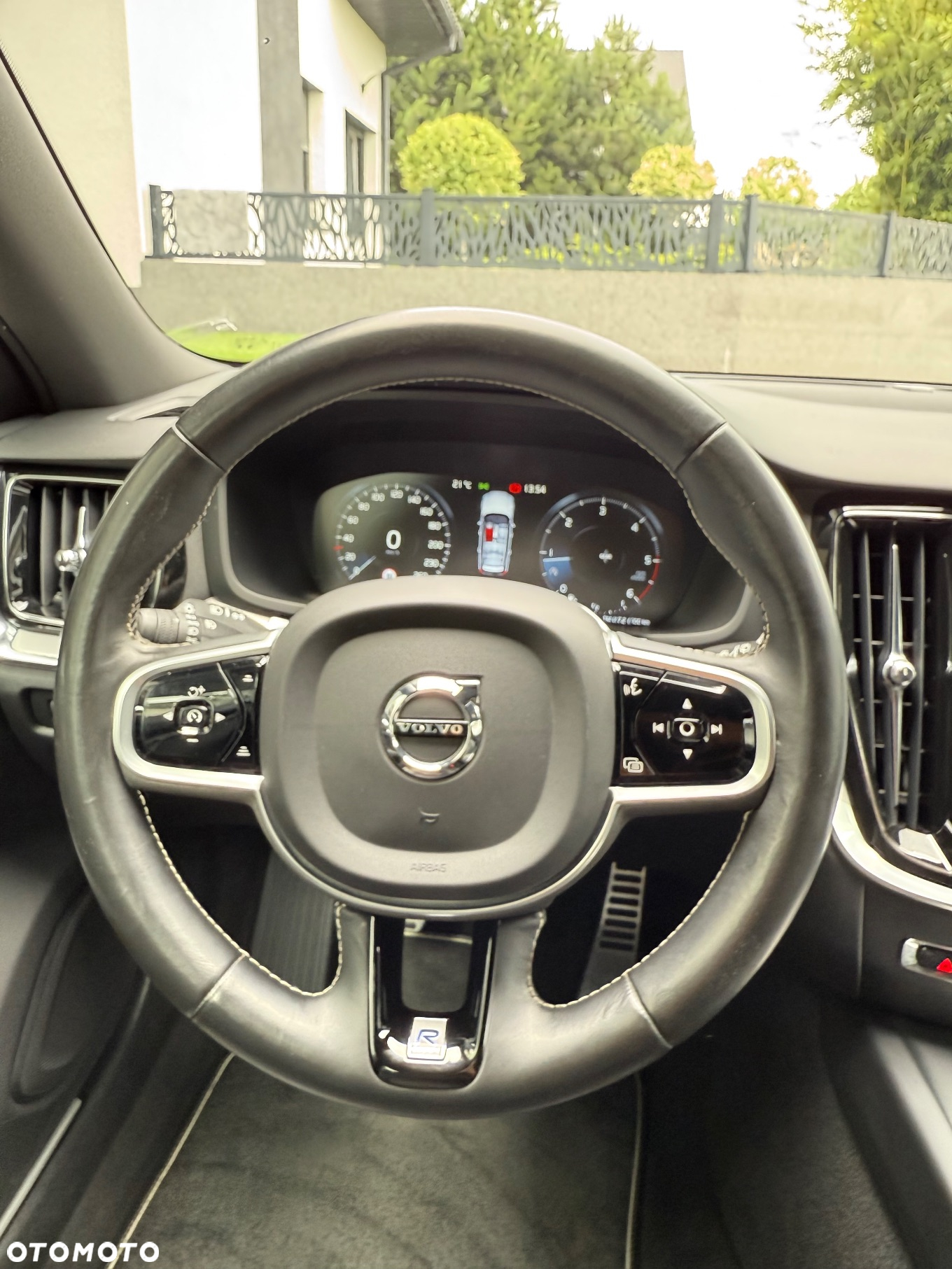 Volvo V60 D3 Drive-E R-Design Momentum - 21