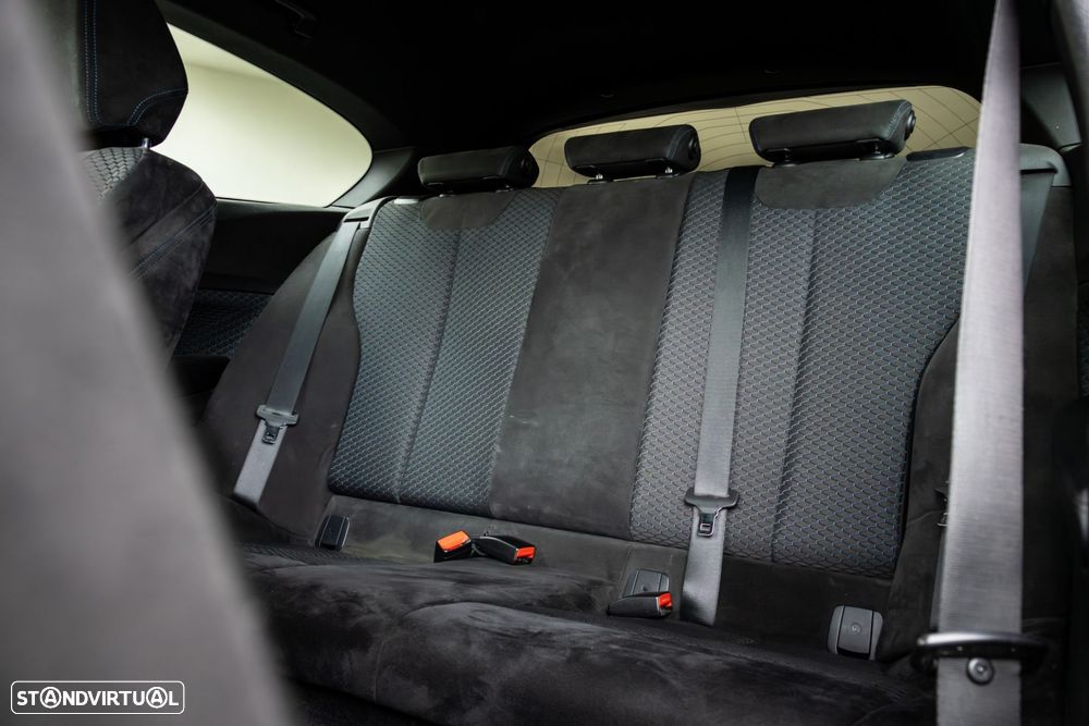 BMW 116 d Pack M - 29