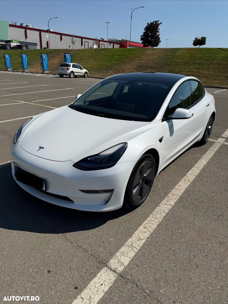 Tesla Model 3 Long Range - 1