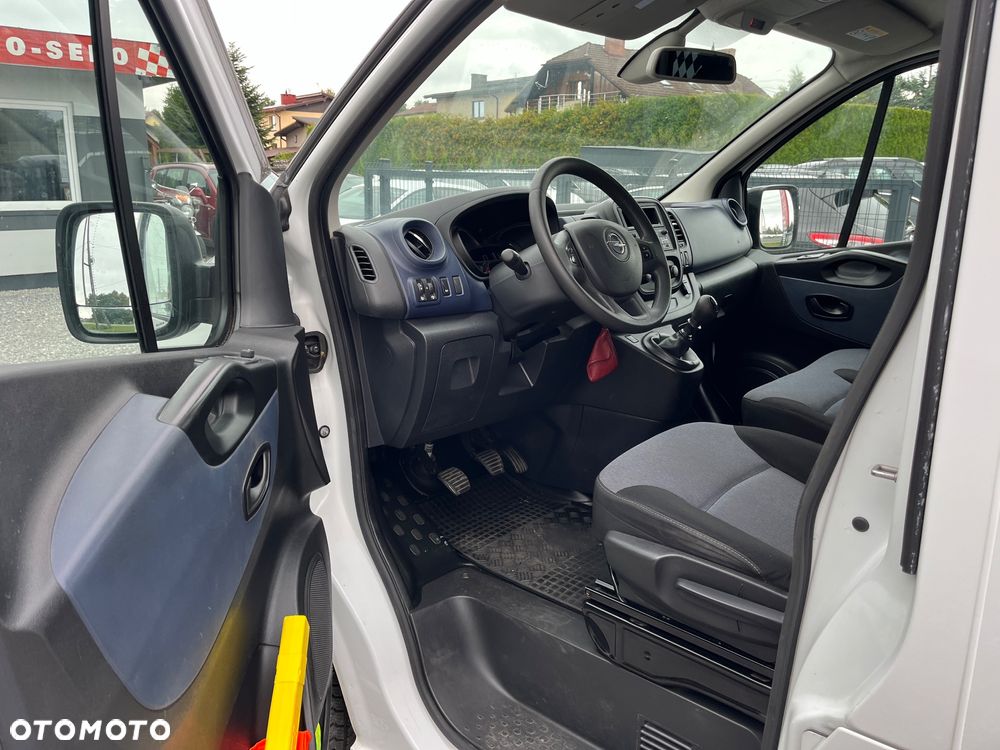 Opel Vivaro L2H1 2,9t Elegance Business - 19