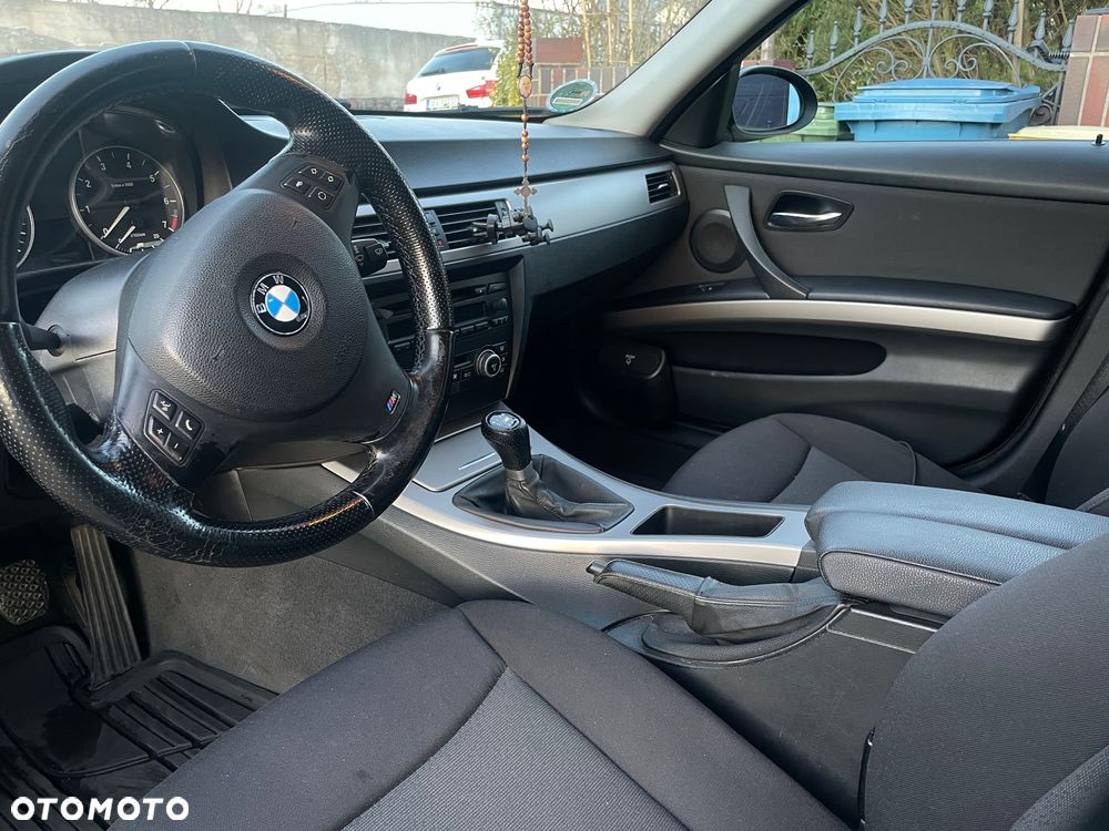 BMW Seria 3 - 10