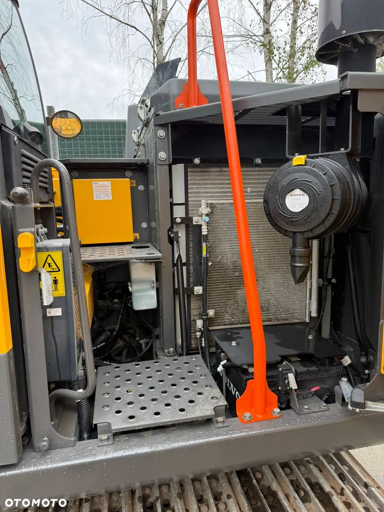 Volvo EC 140 EL - 14