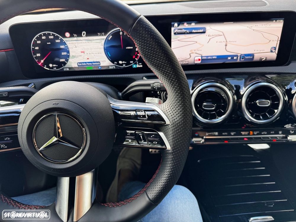 Mercedes-Benz A 250 e 8G-DCT AMG Line — fotografia 11