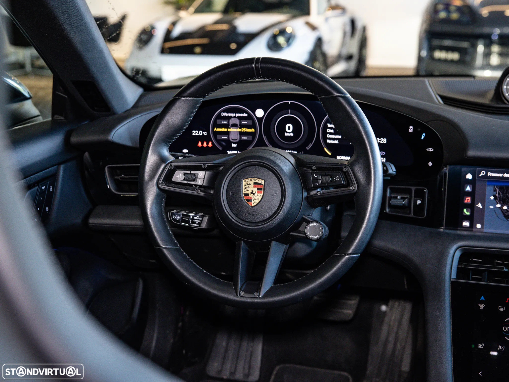 Porsche Taycan Sport Turismo bateria Performance Plus - 34