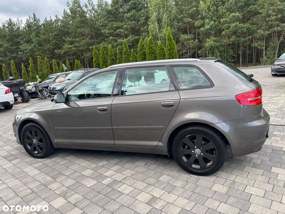 Audi A3 Sportback 1.4 TFSI Ambiente - 4