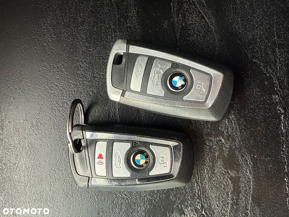 BMW Seria 5 535i xDrive Sport-Aut Modern Line - 12