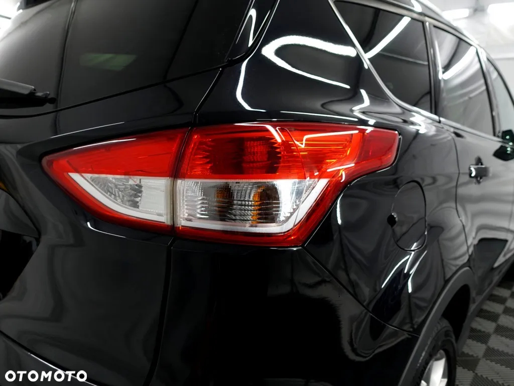 Ford Kuga 2.0 TDCi FWD Titanium - 31