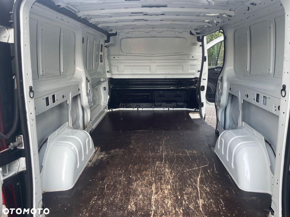 Renault Trafic Long Custom Vivaro Scudo Talento T6 Primastar Expert Jumpy - 25