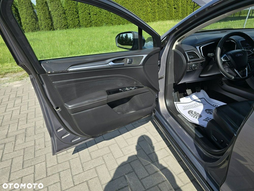 Ford Mondeo - 14