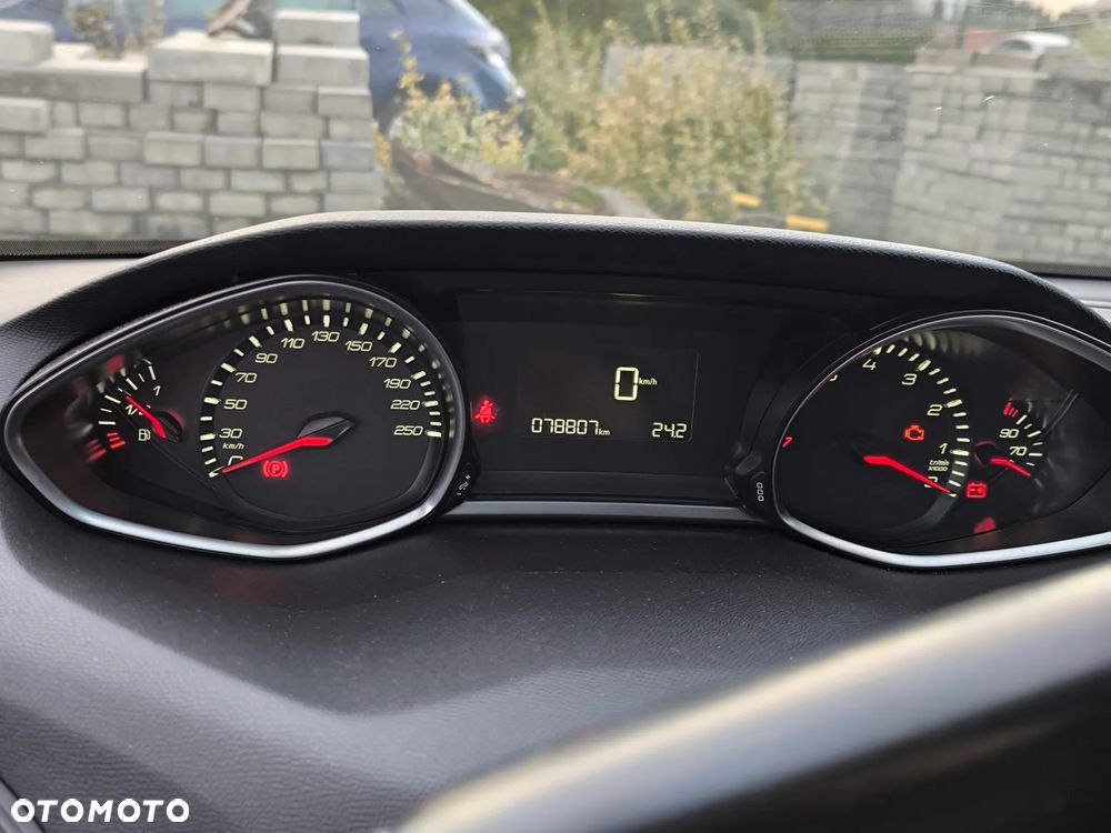 Peugeot 308 82 VTi Active - 5