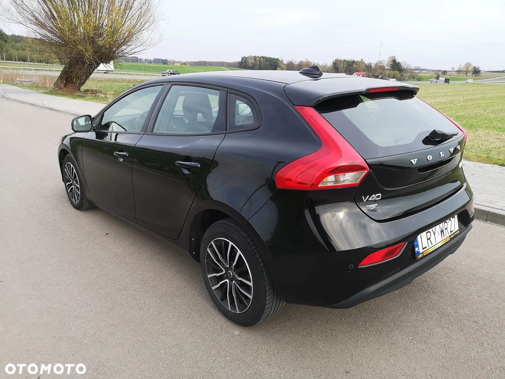 Volvo V40 D2 Momentum - 36