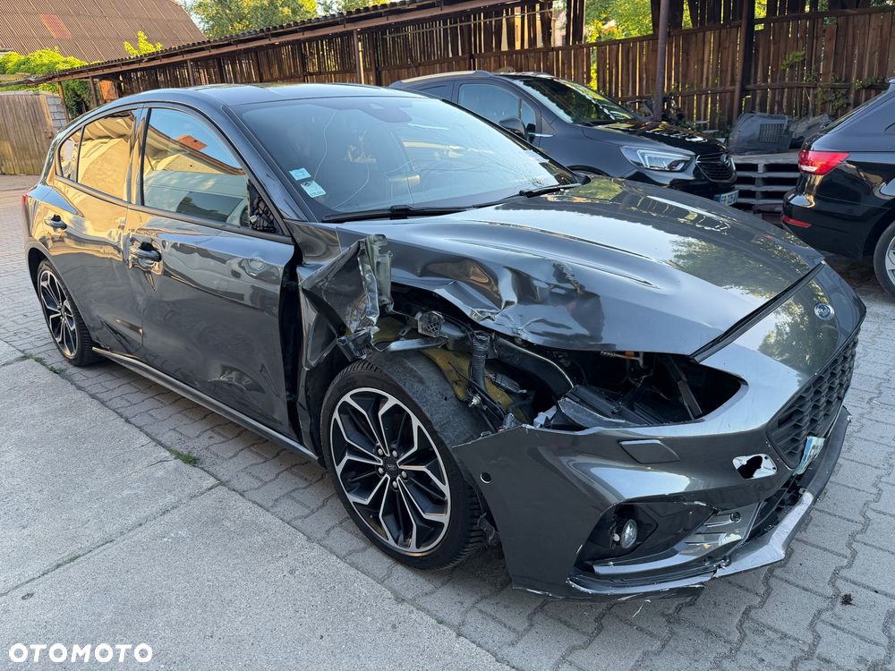 Ford Focus - 31