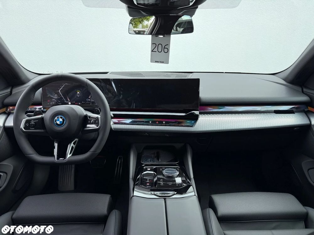 BMW Seria 5 530e PHEV M Sport - 25
