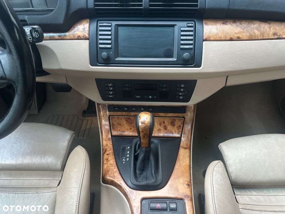 BMW X5 4.4 i Edition Exclusive - 14