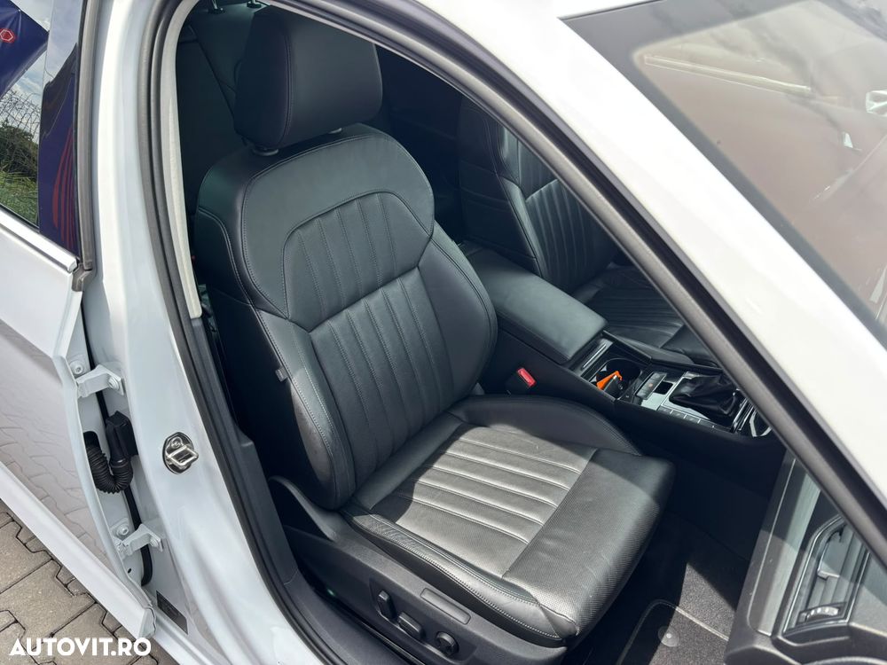 Skoda Superb 2.0 TDI DSG Ambition - 38