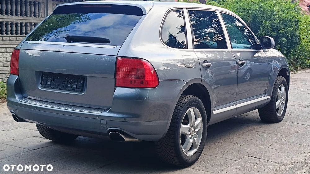 Porsche Cayenne - 3