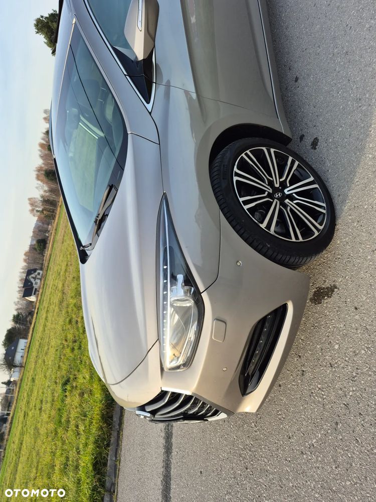 Hyundai i40 Kombi 1.7 CRDi DCT Premium - 19